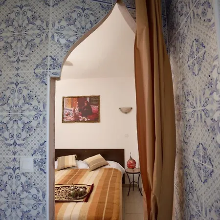 L'acilya Hotel Roussillon (Isere)